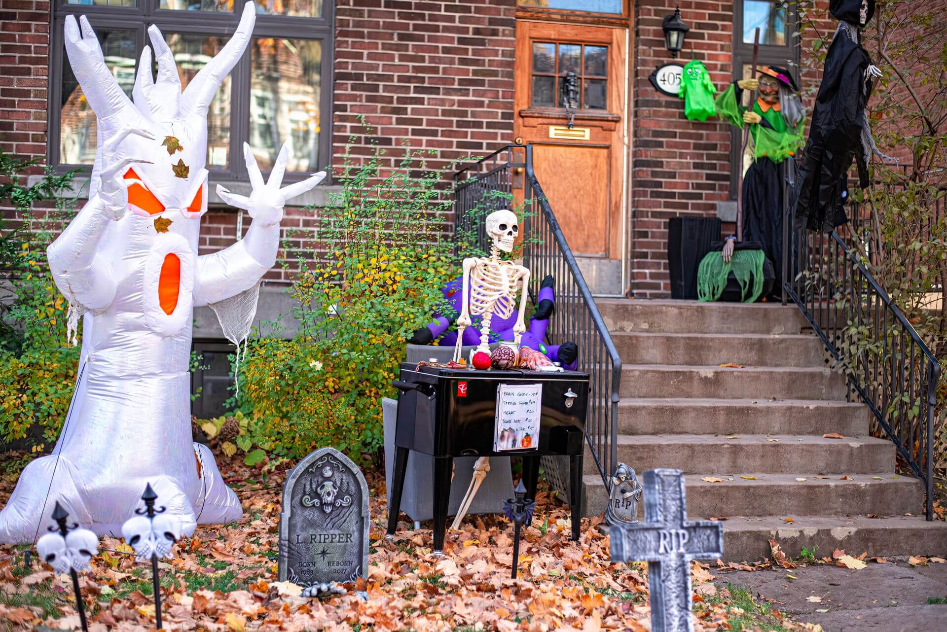 15 idées de costumes d’Halloween avec des articles du Dollarama